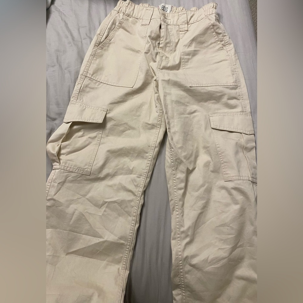 BDG cargo jeans size 28